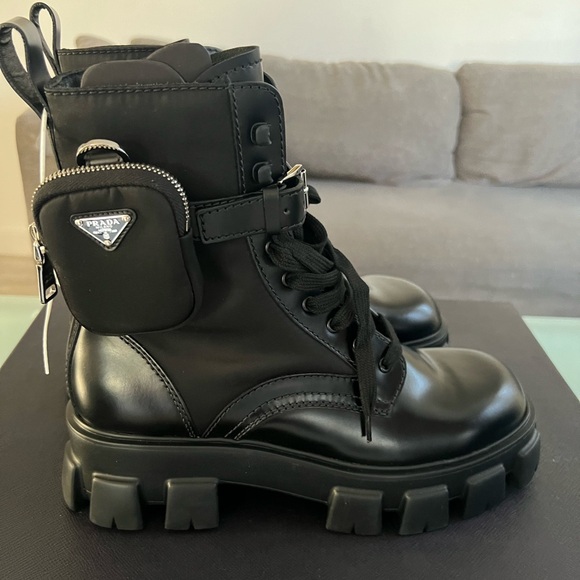 Color is black. Not used. Size 10 brand Prada - Picture 3 of 9